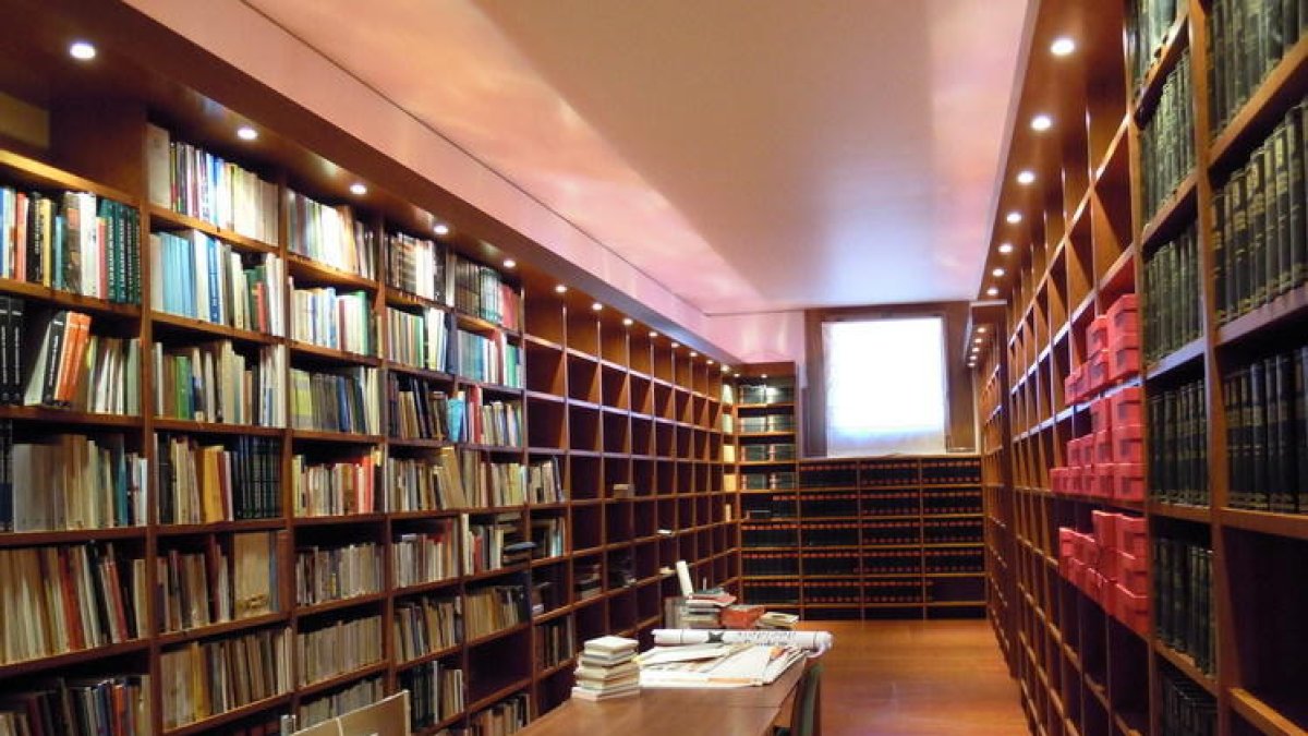 Robatori de documents històrics al Monestir de Poblet