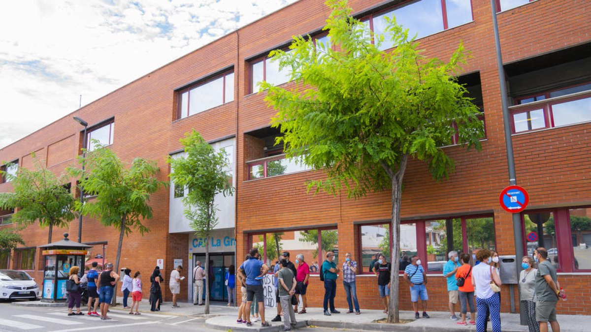 La Granja reivindica un pàrquing al costat de l'ampliació del nou CAP