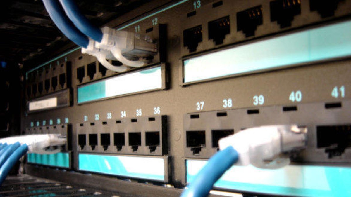 Els veïns de Pratdip pateixen talls diaris en la cobertura de telefonia