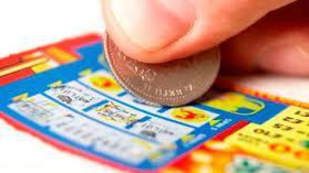 Guanya un premi de 250.000 euros, però no el pot cobrar perquè no té papers