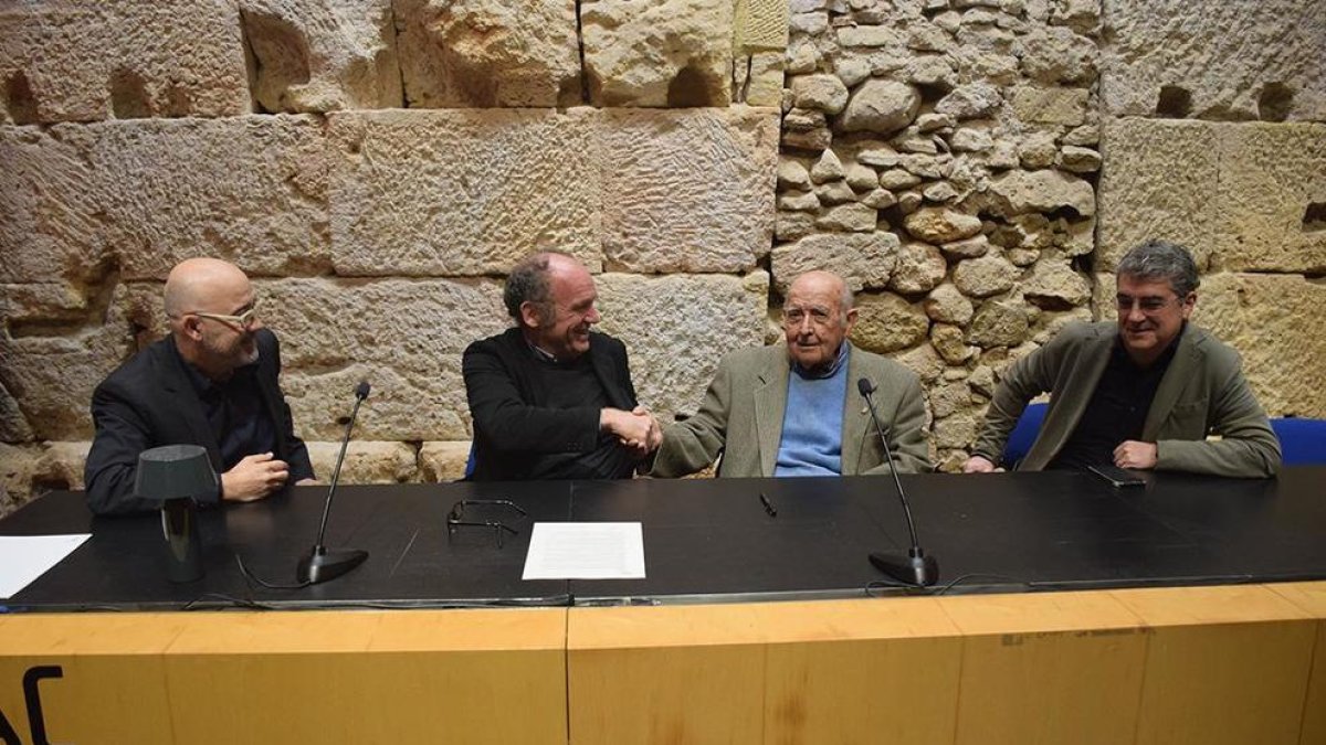 Los planos técnicos de Jujol vuelven a Tarragona y se reunirán en el COAC