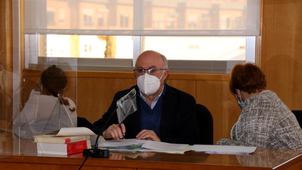 Llibertat provisional per la mare i l'àvia que van abandonar el seu nadó en un contenidor a Tarragona