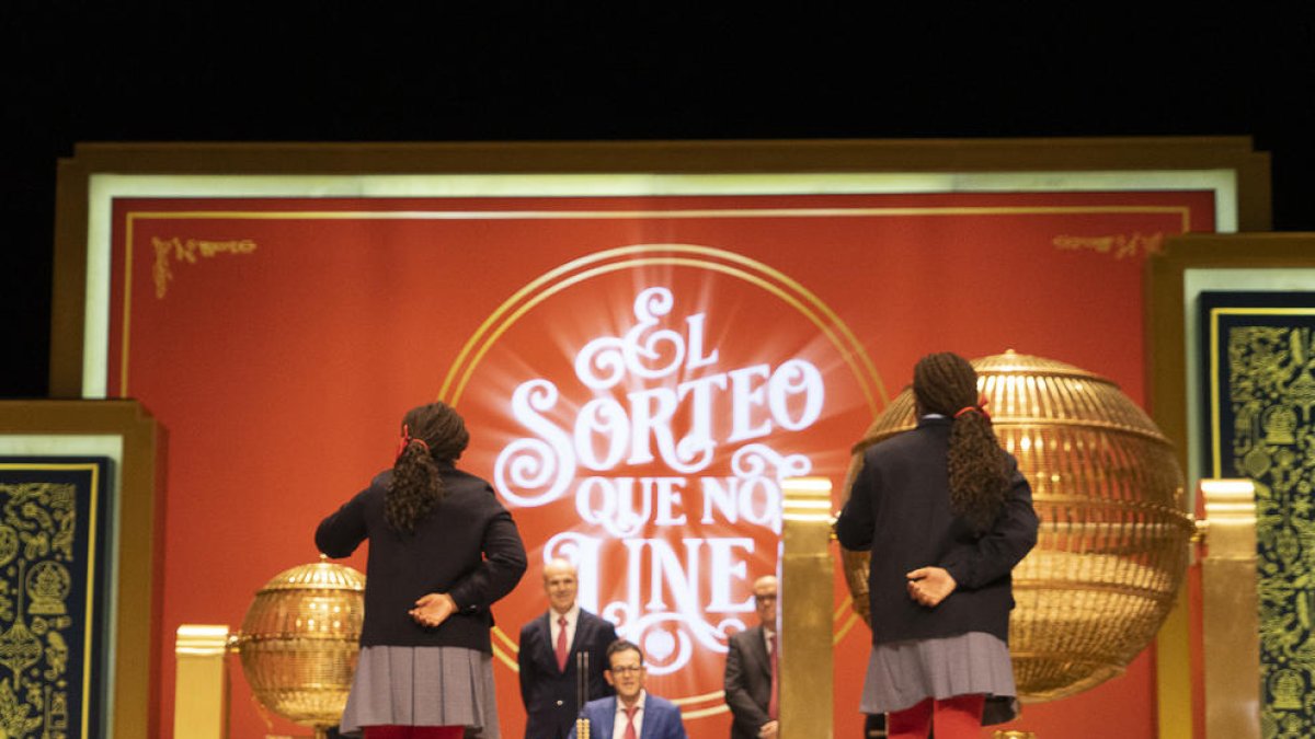 El 24.492, un quinto premio, se vende a Valladolid, Badajoz, Lorca y Fortuna