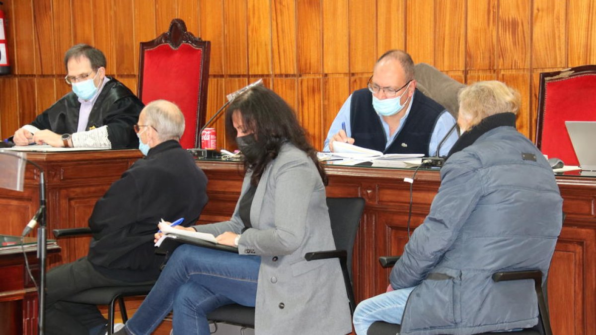 Judici a Jean Luc Aschbacher i Christian Bernard Georges Arson, membres de la mateixa xarxa de pornografia infantil que Youness en Naciri.