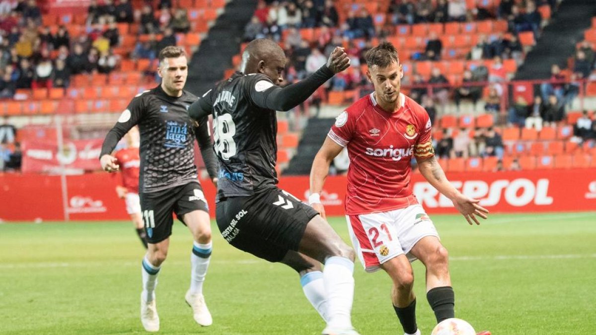 El Nàstic tanca l'any per la porta gran (2-1)