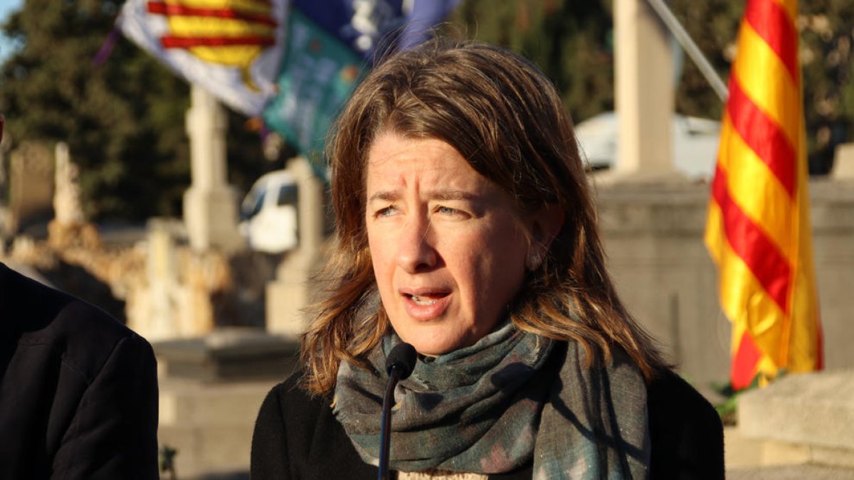 Òmnium defensa que la república catalana és «més necessària que mai» després del discurs del rei Felip VI