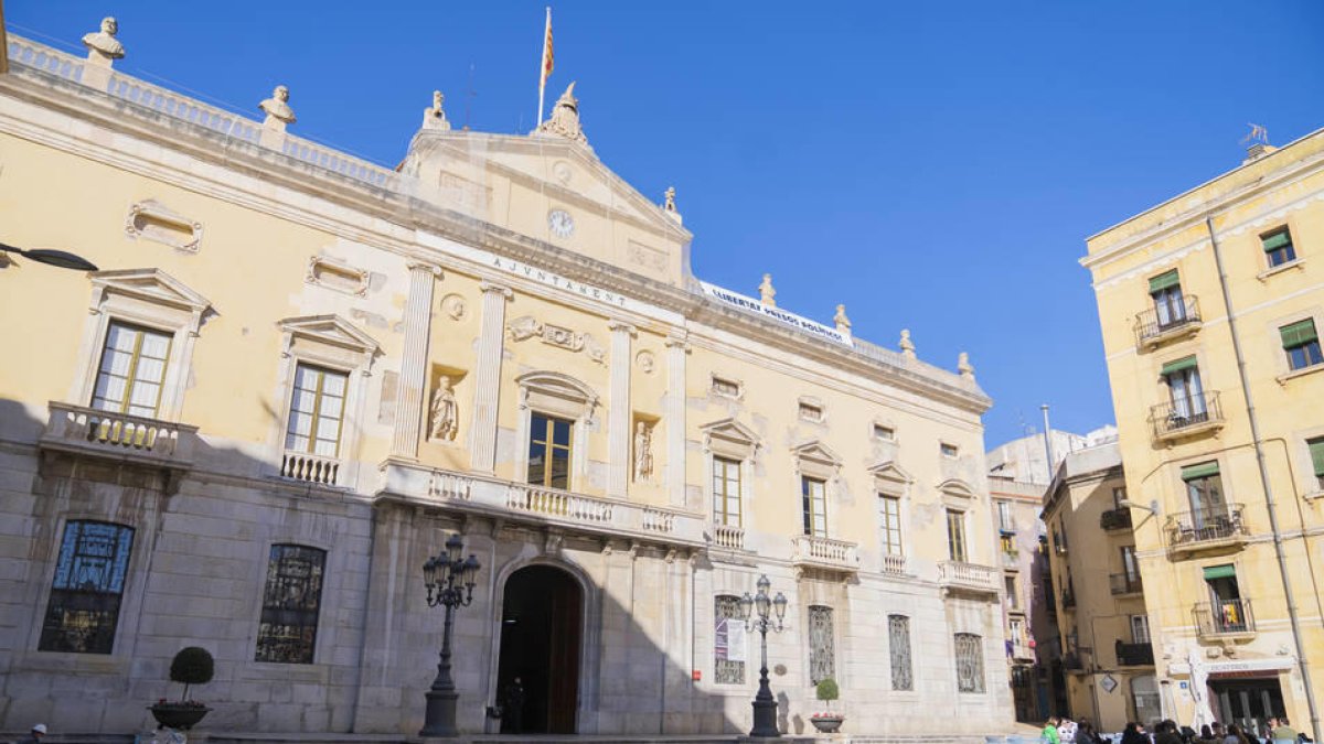 Els Comuns de Tarragona condicionen la seva abstenció al pressupost a congelar el preu del bus