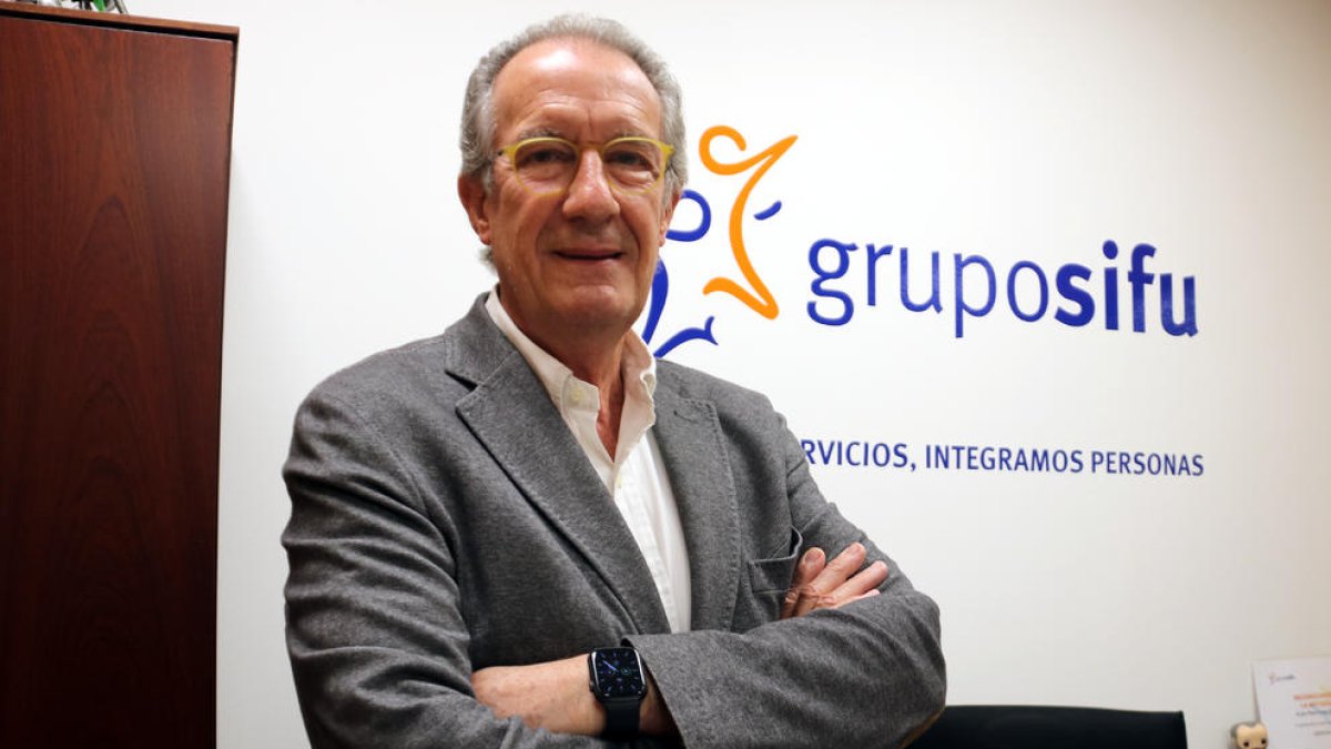 Les benzineres neguen que s'hagi abusat encarint el combustible