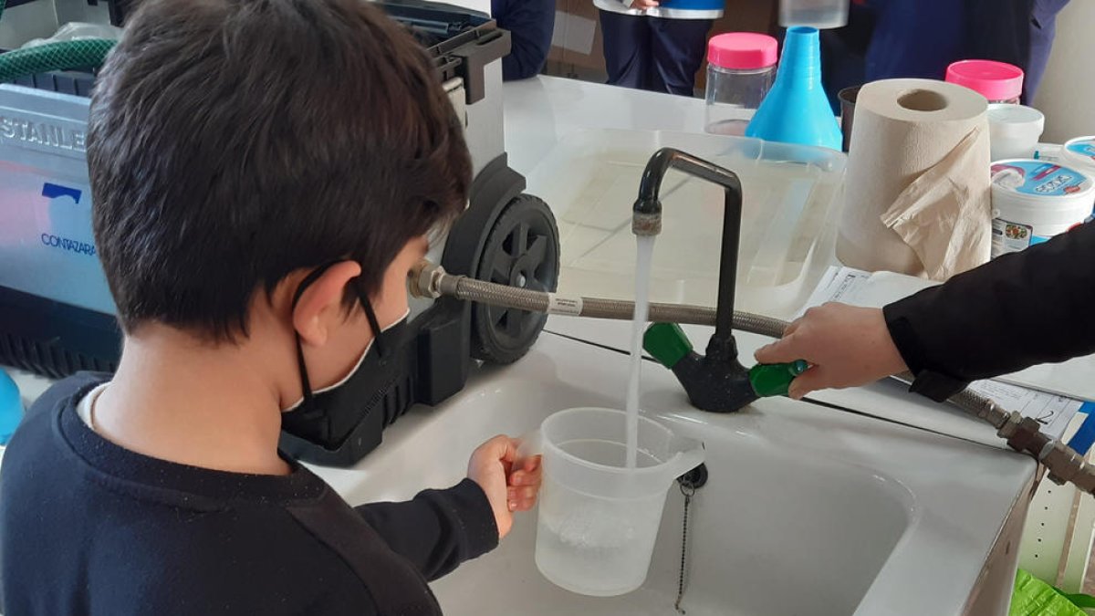Aguas de Reus convertirá una antigua estación de tratamiento de agua en un laboratorio científico para los centros educativos