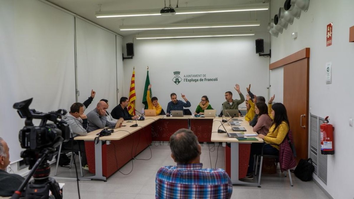 L'Espluga dissol l'INACMU i suprimeix la plaça del gerent, acusat d'abusos sexuals