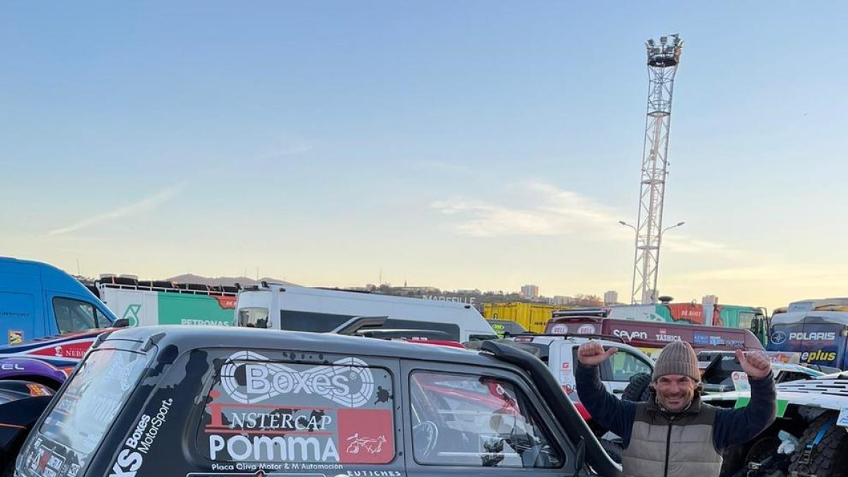 El Lada Niva de Marcel Quirós i Artur Aragonès al Dakar arriba a Tarragona