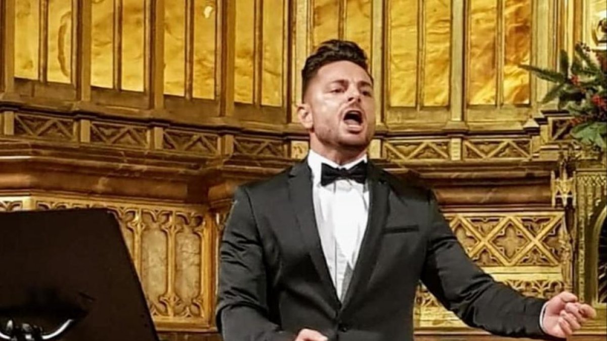 Una noche solidaria de lírica y tuna