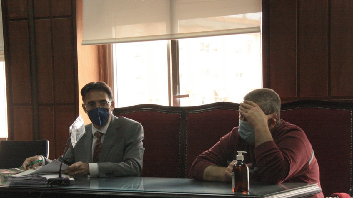 Se enfrenta a 13 años de prisión por abusar y agredir sexualmente a un menor en Amposta