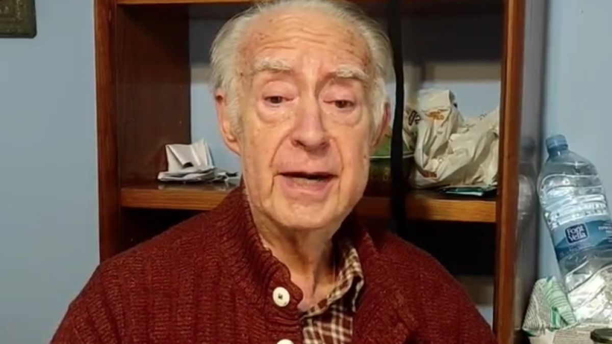 Una tarraconense pide ayuda para que alguien adopte tres gatas de un antiguo vecino suyo