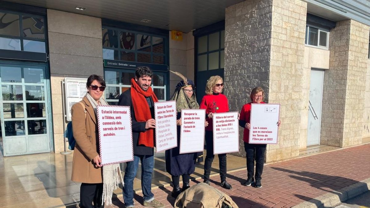 Administraciones y gestores ferroviarios reciben carbón por las deficitarias R-16 y R-15