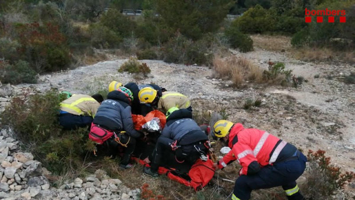 Rescaten un home de 87 anys que es va perdre buscant espàrrecs a Calafell