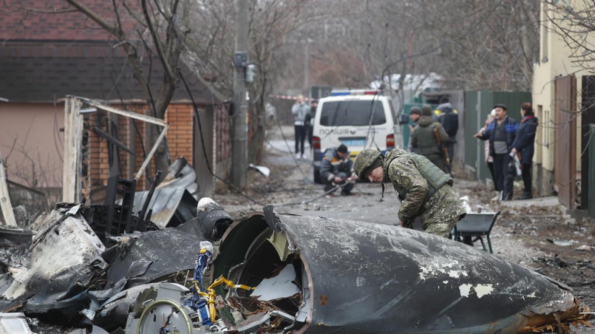 L'alcalde de Kíev diu que la ciutat ha entrat «en fase defensiva» i fa una crida a unir-se a l'exèrcit