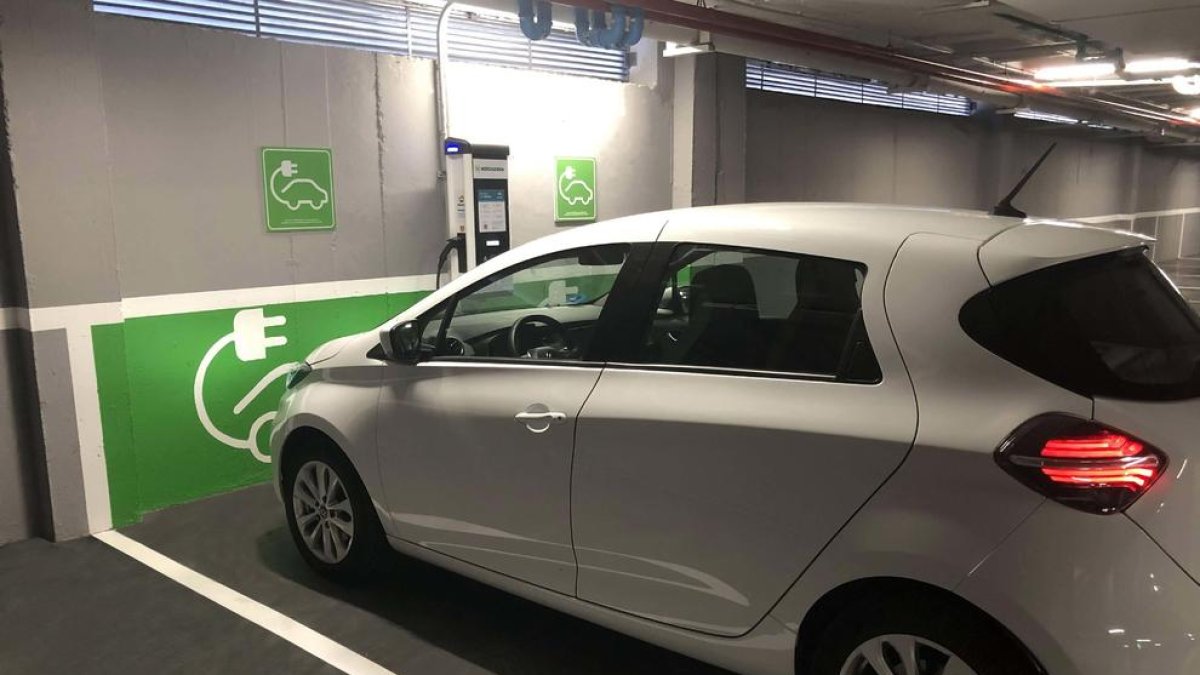 Mercadona invierte 21 millones de euros en puntos de rècarrega para vehículos eléctricos