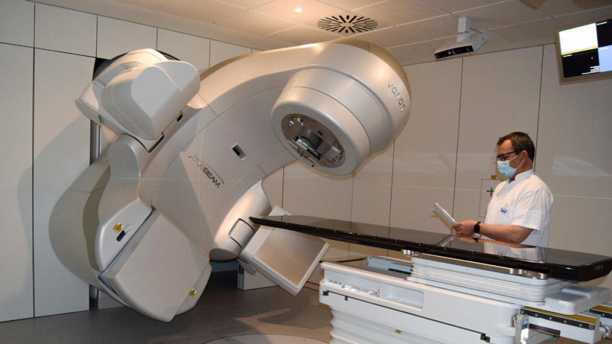 El Sant Joan de Reus incorpora un nou accelerador lineal per fer radioteràpia