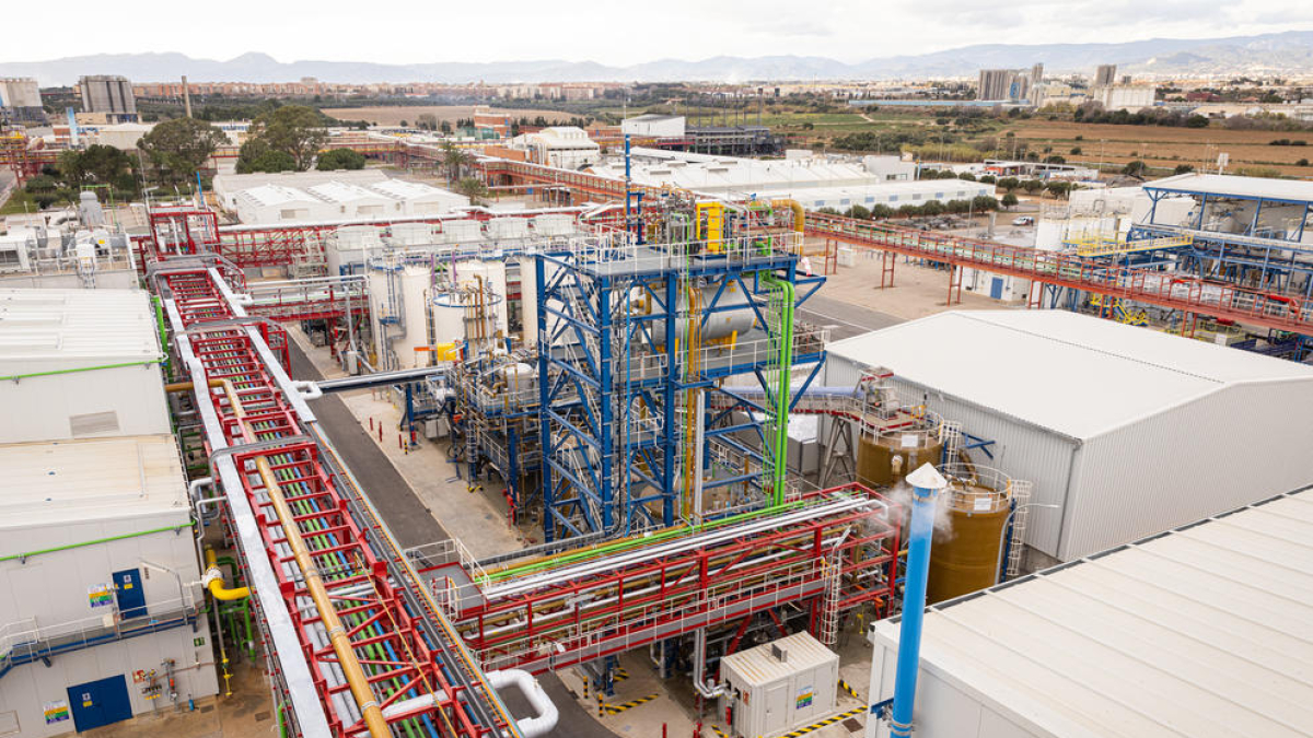 Imagen de parte de las instalaciones de la compañía Covestro en Tarragona.