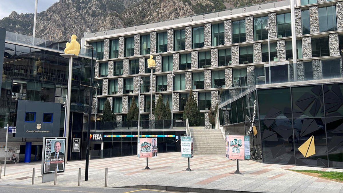 Cerca de 30.000 personas votan hoy en las elecciones generales de Andorra