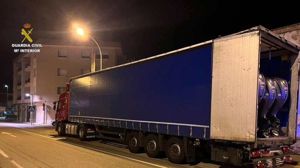 Intervenen una narcollanxa que transportaven dintre d'un remolc per la C-42 a l'Aldea