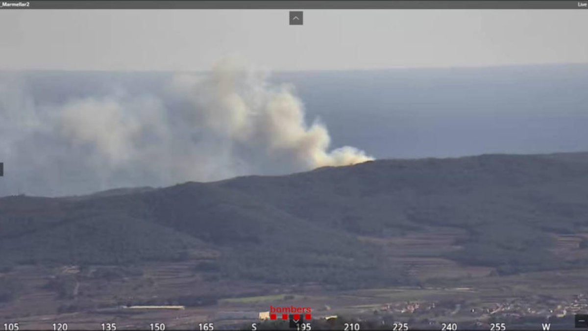 Restablecida la circulación de trenes parada por el incendio de Roda de Berà
