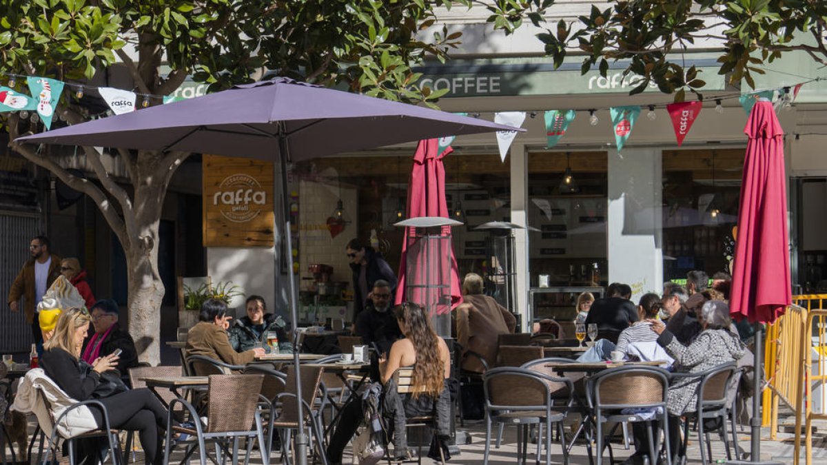 Els hostalers de Tarragona critiquen la consulta oberta per regular les seves terrasses