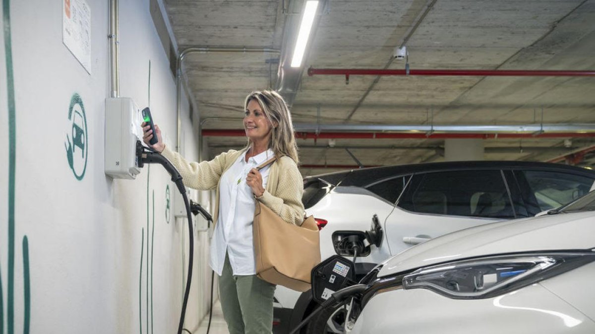 L'aparcament de l'estació del Camp de Tarragona tindrà punts de recàrrega de vehicles elèctrics