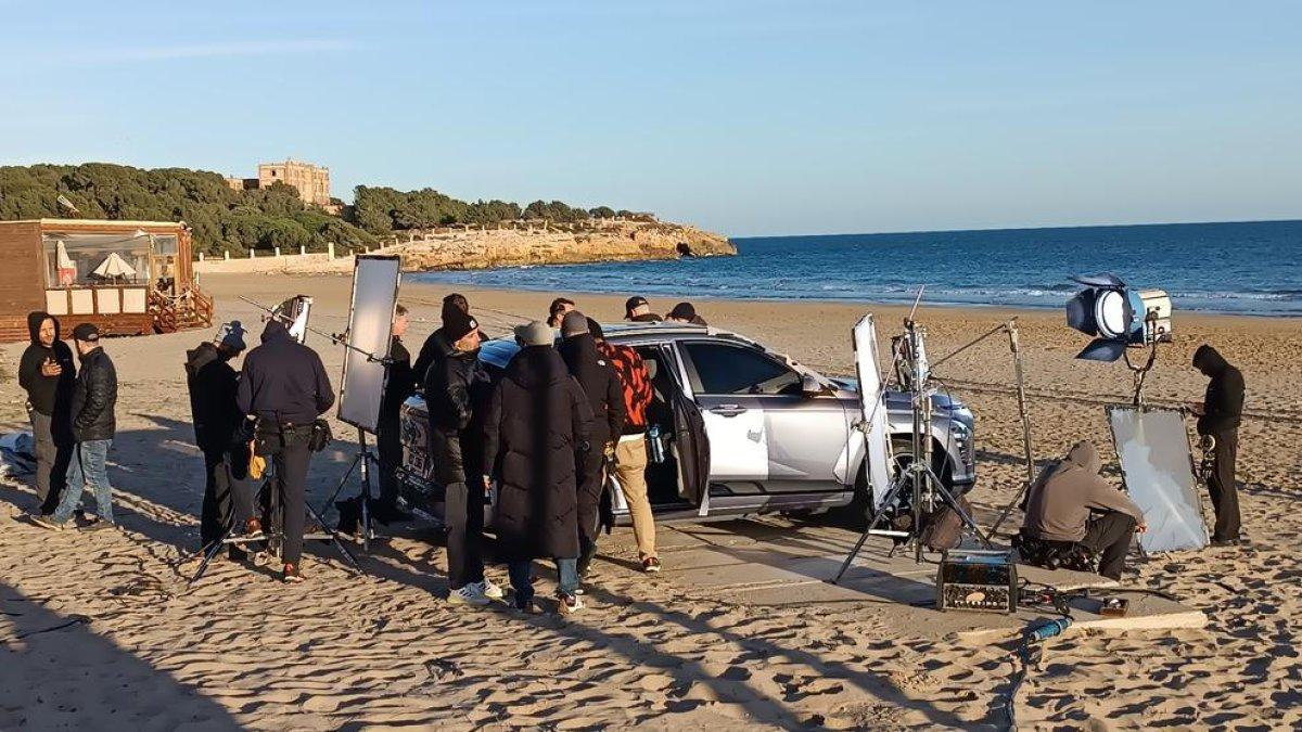 Hyundai escoge la playa de l'Arrabassada de Tarragona para grabar su nuevo anuncio