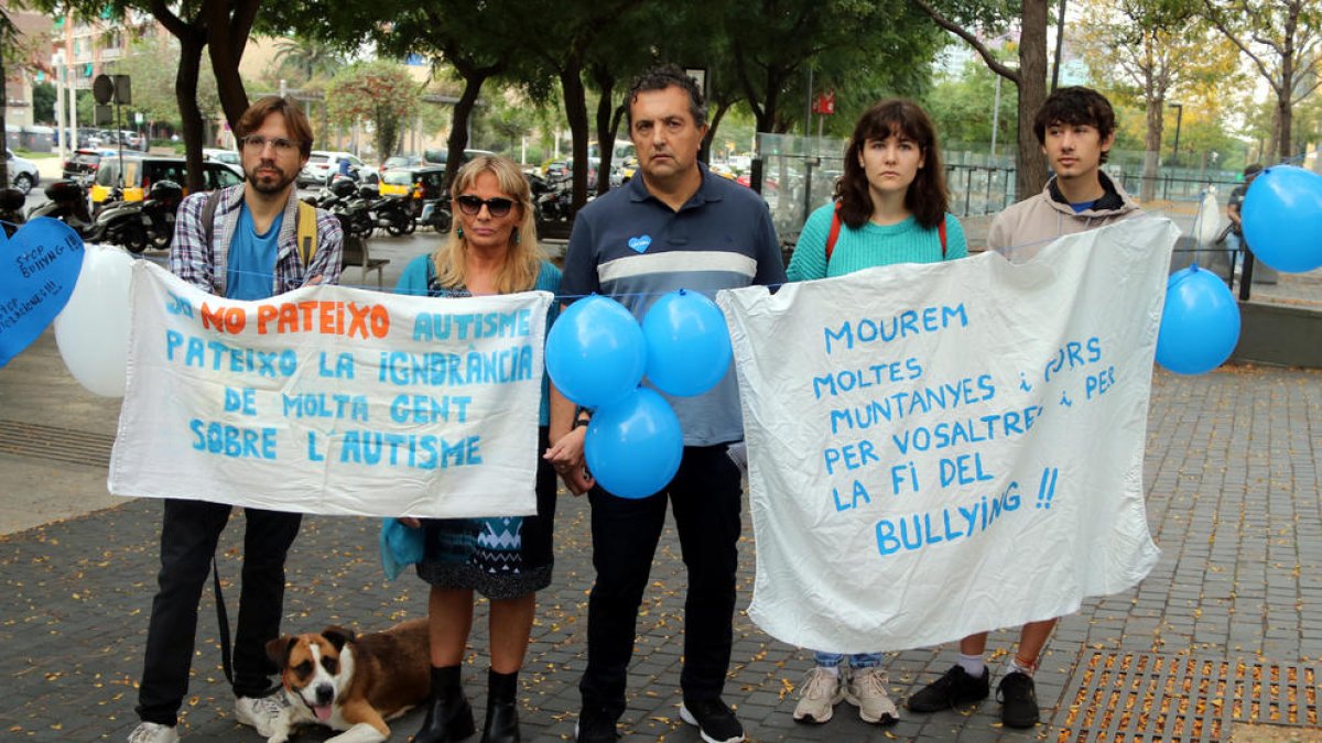 Barcelona: Condenados por violar en grupo a un compañero de clase con Asperger
