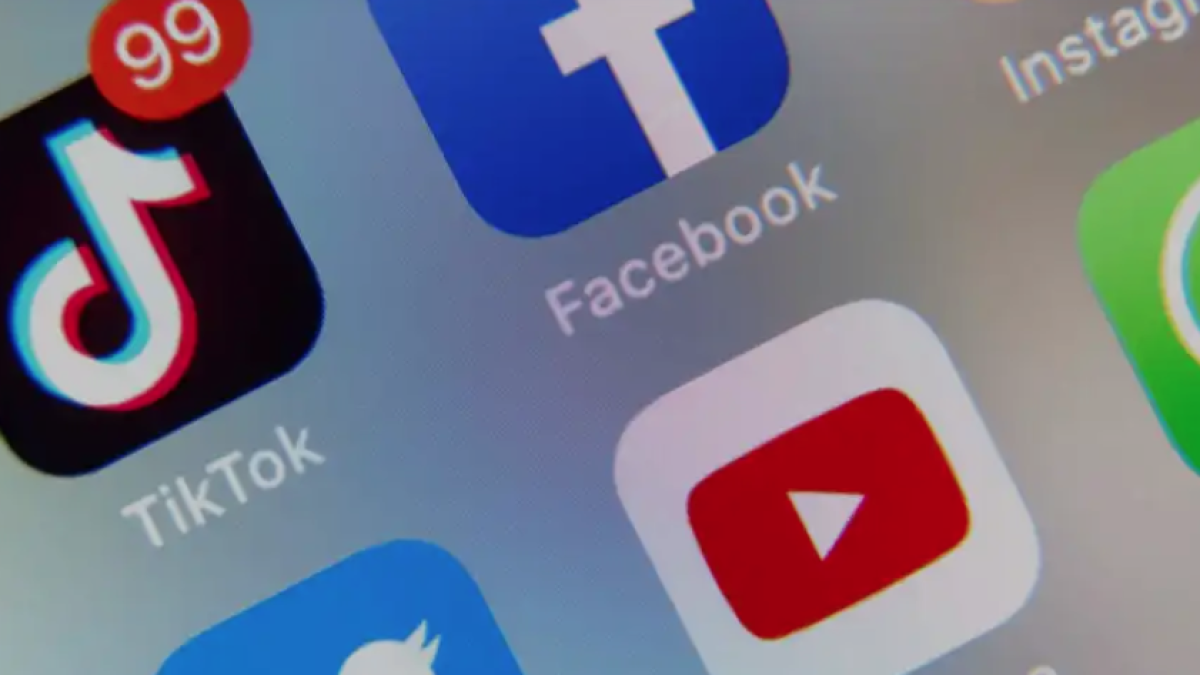 TikTok incorpora el catalán en los subtítulos de los anuncios y lo añadirá como opción lingüística de la app