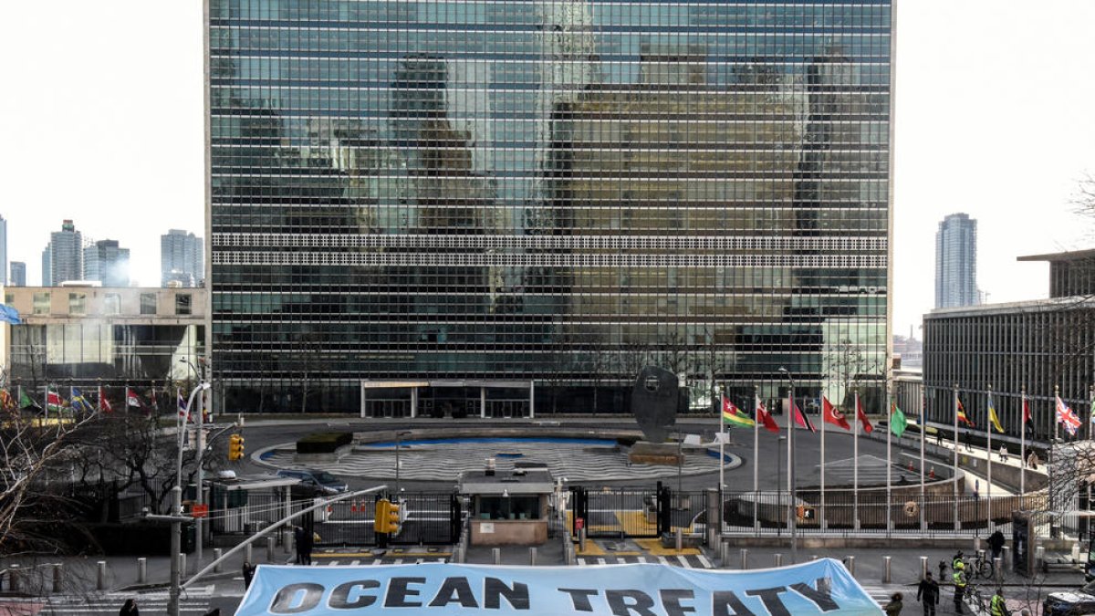 La ONU llega a un «acuerdo histórico» para proteger el 30% de los océanos en el 2030