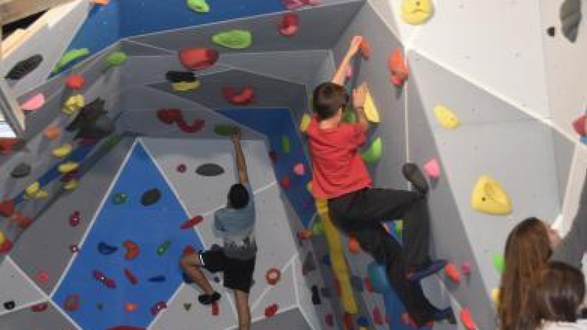 La Concejalía de Deporte de Torredembarra organiza un curso de iniciación de escalada infantil