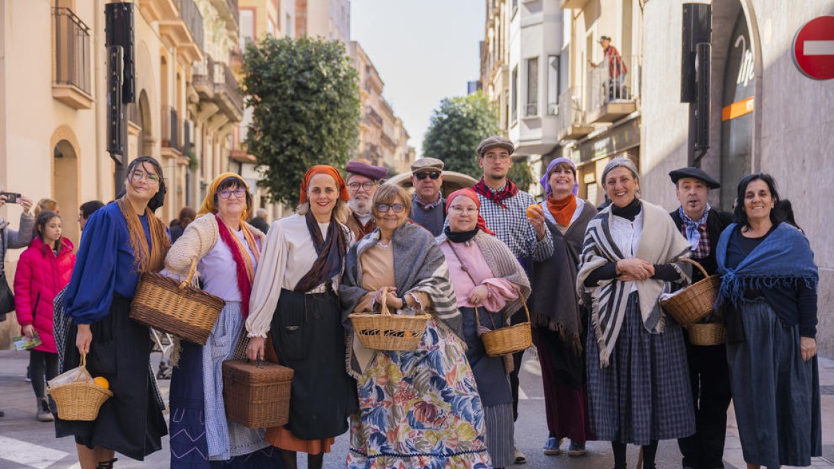 Reus cabalga al pasado con una Festa dels Tres Tombs que va «a más»