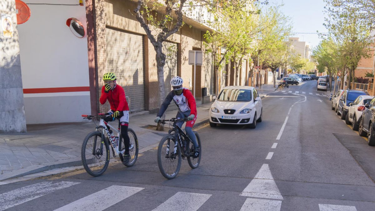 La AV La Mineta de Reus pedirá reordenar la circulación en la calle de Cervantes