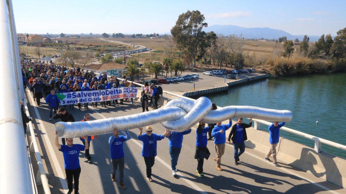 Marxa multitudinària a favor de la protecció del delta de l'Ebre