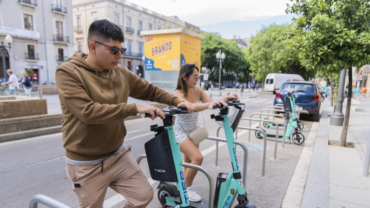 El servicio de patinetes y bicicletas se licitará en Tarragona antes de este abril