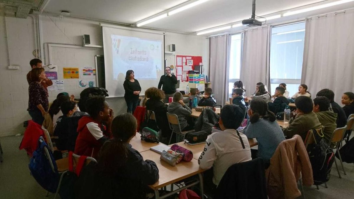Alumnos de primaria de Reus buscan propuestas para dar visibilidad a las referentes femeninas