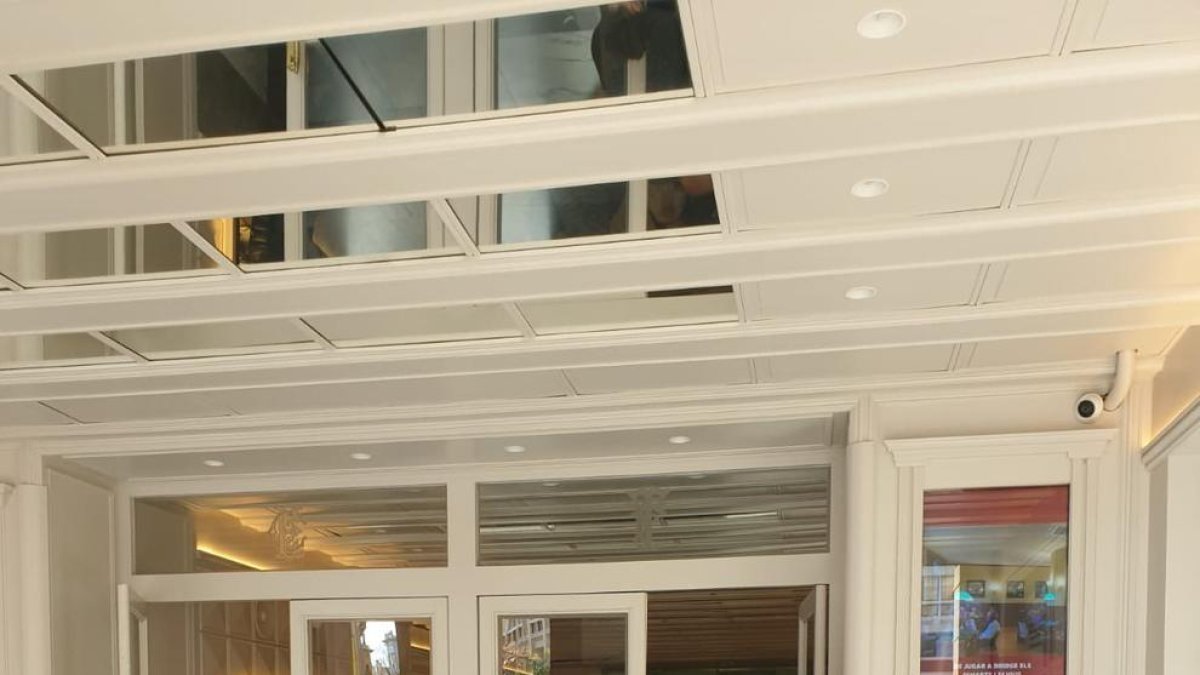 Las entradas de cuatro espectáculos del Teatro Fortuny, a punto de agotarse