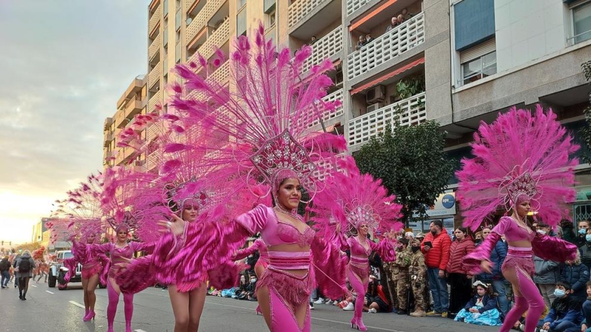 Tarragona escalfa els motors per les rues de Carnaval del cap de setmana