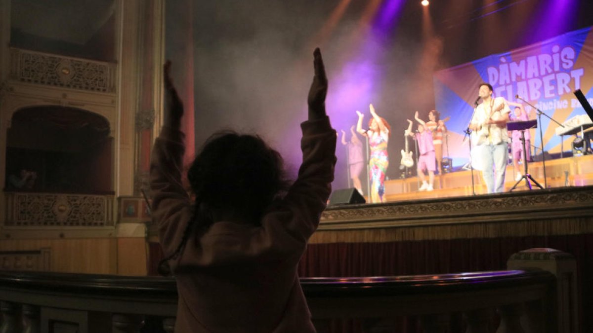Dàmaris Gelabert empieza la gira de despido en el Teatre Fortuny de Reus