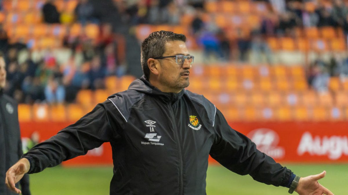 Iñaki Alonso: «El Nàstic tiene la presión y la necesidad de ganar todos los partidos»