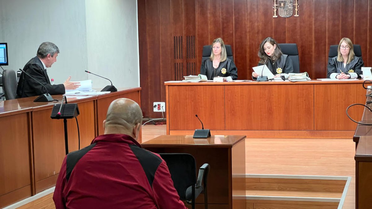 Lleida: Niega haber vendido cocaína a un menor de 15 años que acabó en el hospital