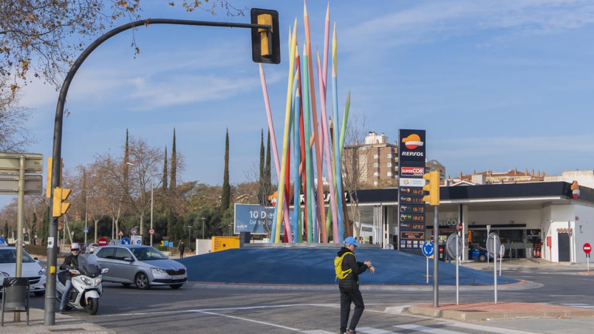 Vecinos de Monestir reclaman pasos de peatones elevados en la plaza dels Llapis de Reus