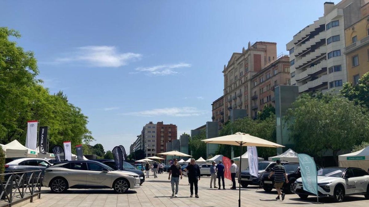 La VI mostra Velèctric torna a l'abril a la plaça de la Llibertat