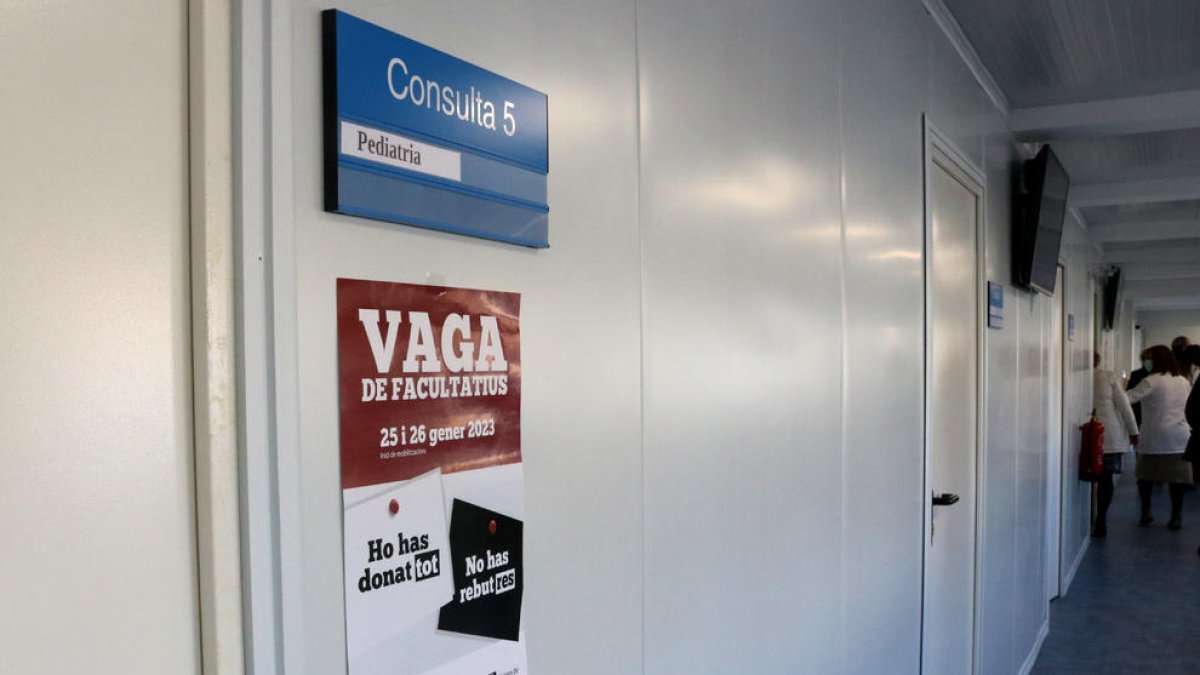 Metges de Catalunya cifra en un 75% el seguimiento de la huelga de facultativos