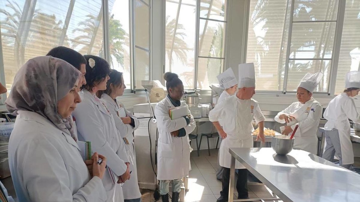 Vuit joves cuiners competiran divendres al concurs 'De la Mar als Fogons' de Cambrils