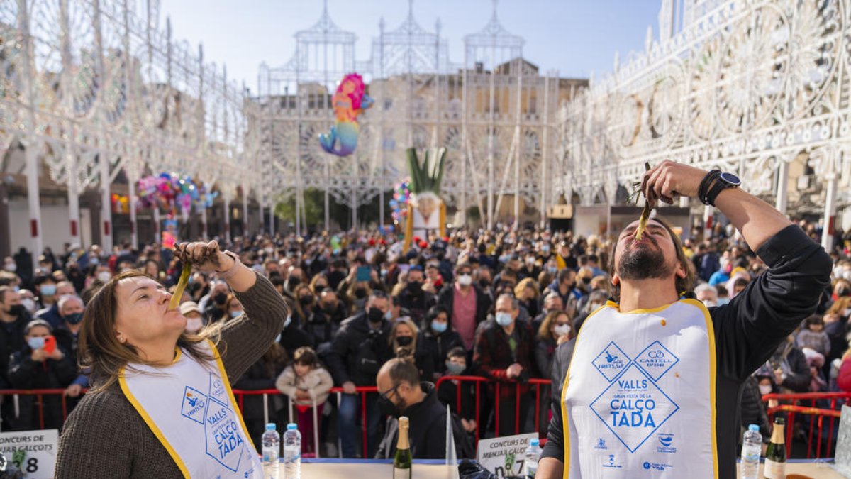 La Gran Festa de la Calçotada de Valls estrena una nova zona de degustació
