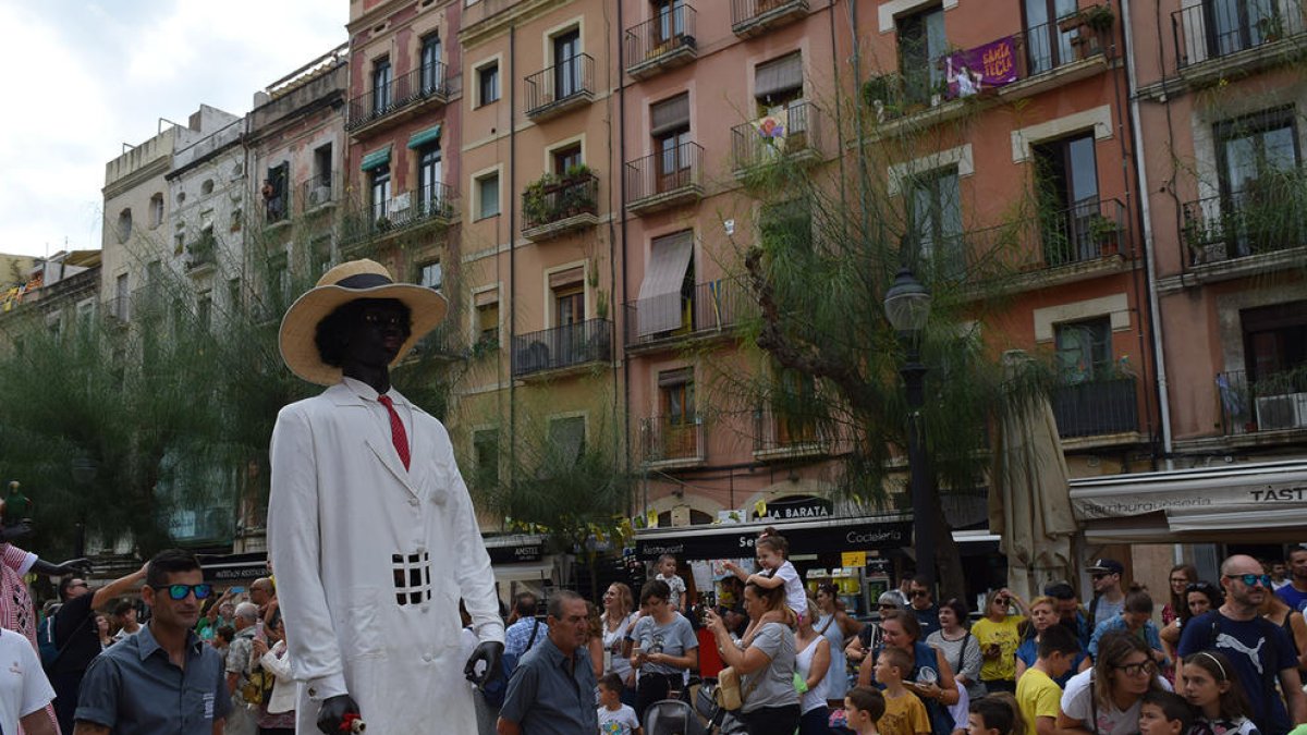 Indignació per la petició d'eliminar els Negritos de Tarragona per «enaltir el colonialisme»